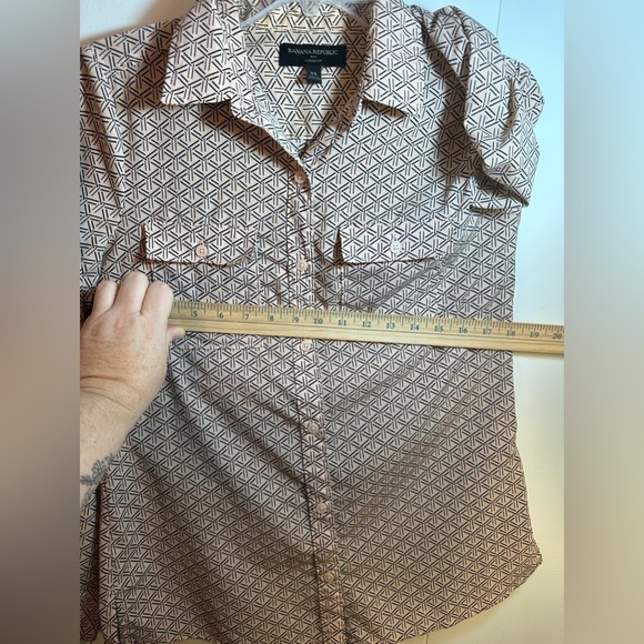 Banana Republic XS Women’s Geometric Classic Fit Blouse - Picture 9 of 12